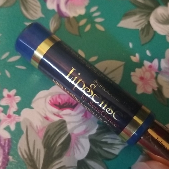 Lipsense Skyline blue new and sealed! - Picture 1 of 2